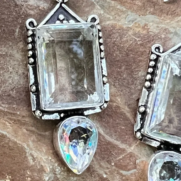 White topaz earrings - Picture 3 of 6